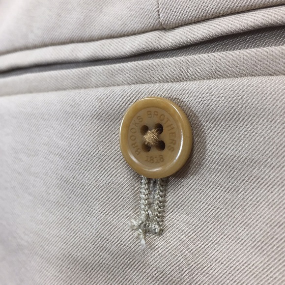 Brooks Brothers Mid Rise Golf Shorts - Picture 4 of 6